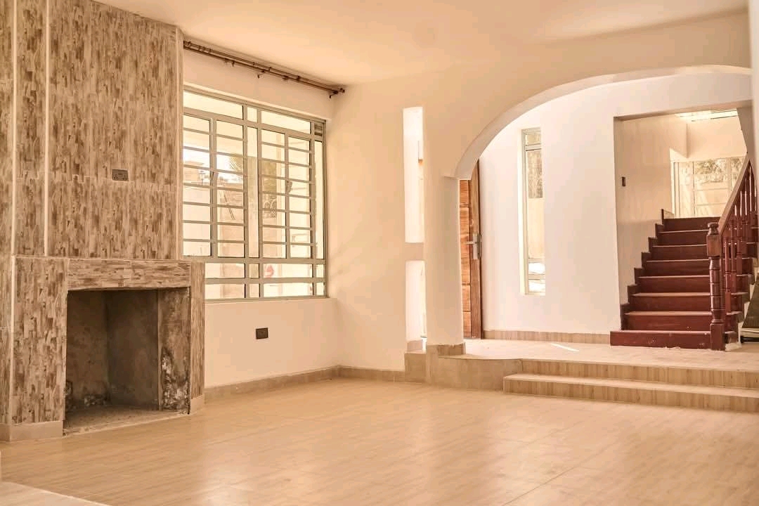 Elegant 5BR Maisonette + DSQ