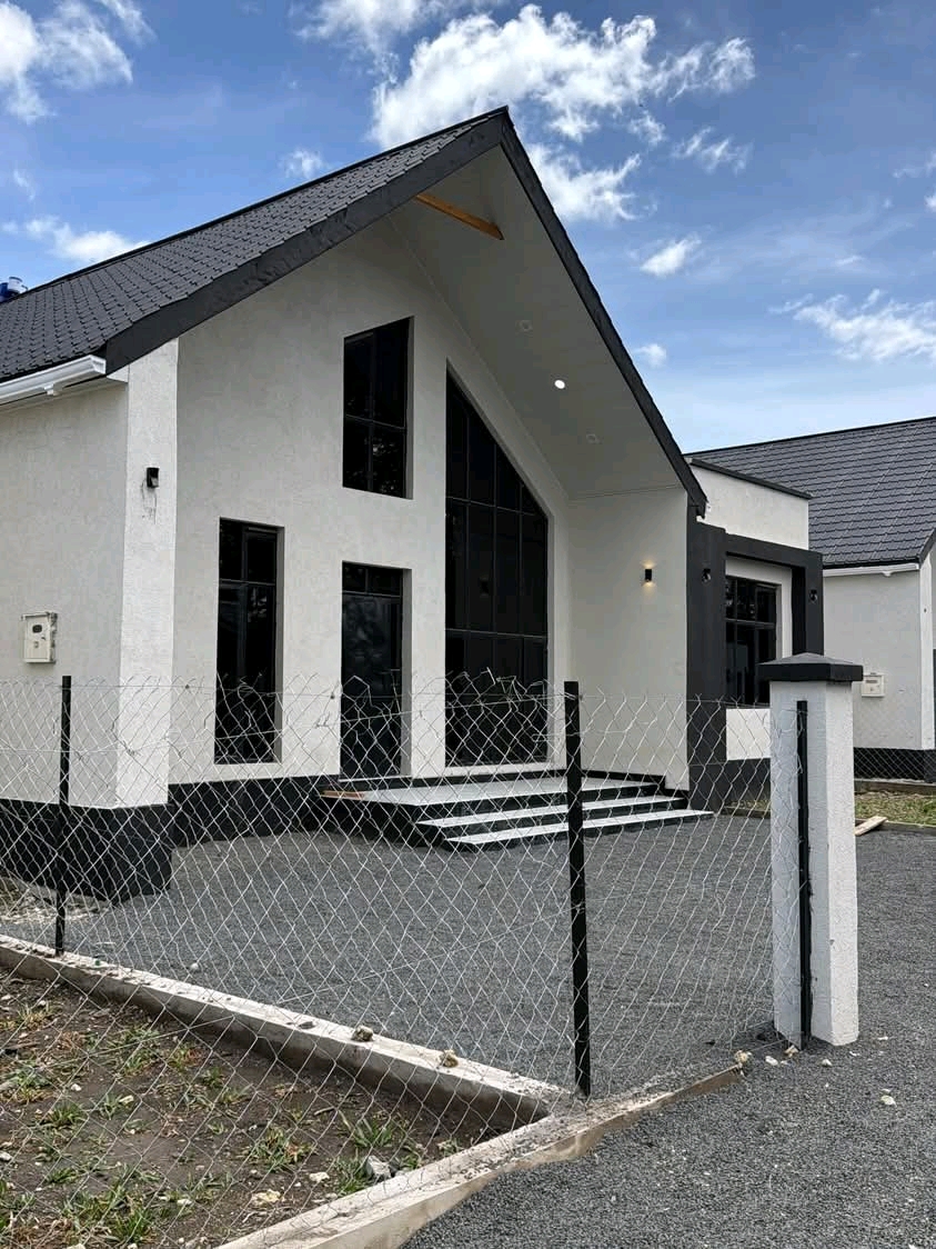 Modern 3BR Bungalow + DSQ